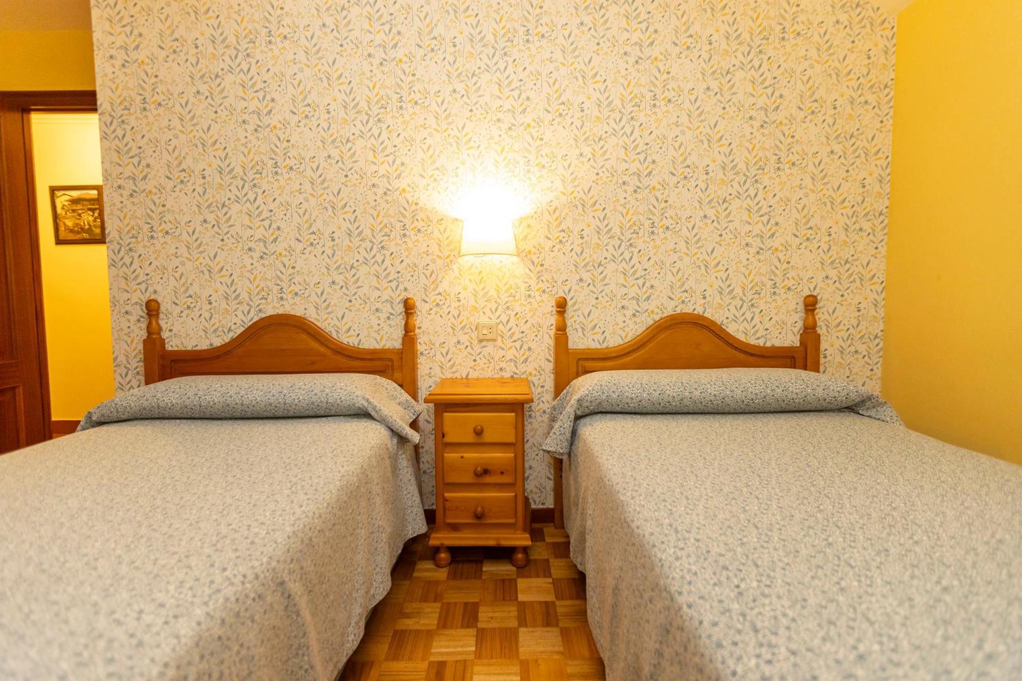 埃斯库德罗旅游公寓 里瓦德奥 外观 照片